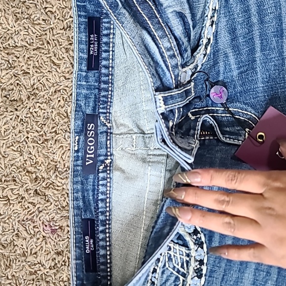 Vigoss Dallas Capri Jeans - Picture 6 of 9